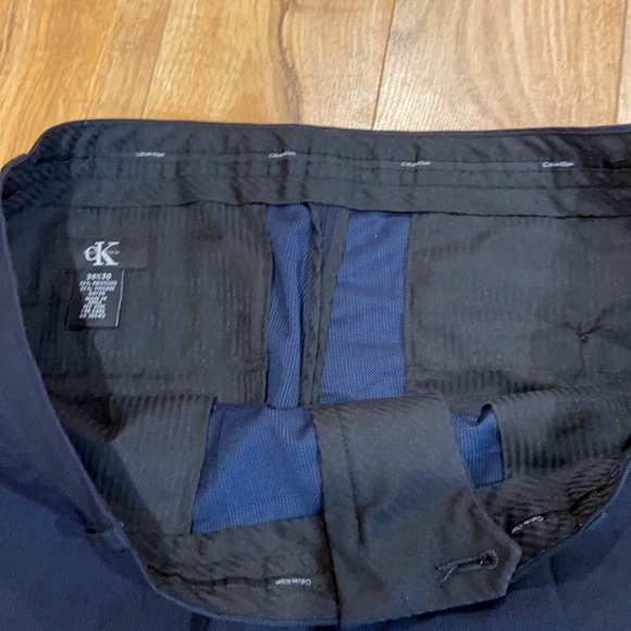 Men’s dress pants. Like new. - Picture 3 of 4